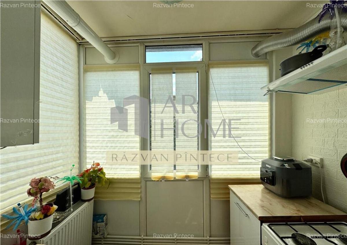 Apartament 3 camere, confort 1, decomandat, zona Republicii - 15