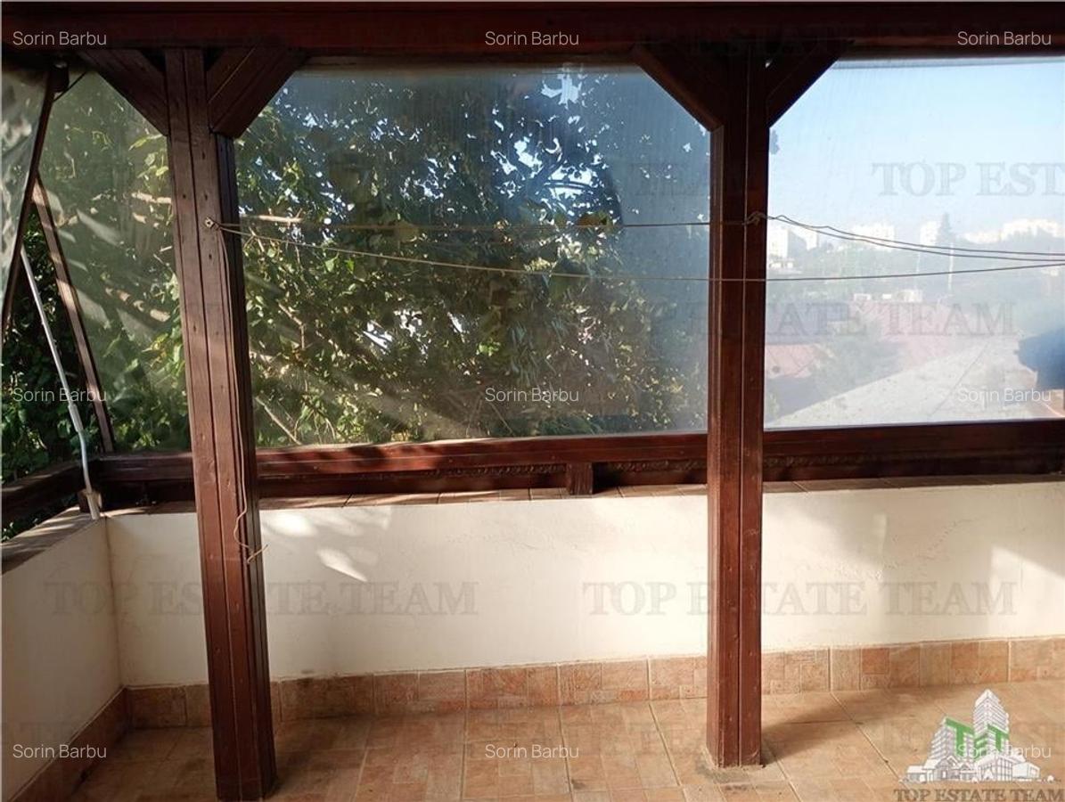 Vila superba,  zona Brancoveanu-Luica, cu 6 camere si teren de 550 de metri - 13