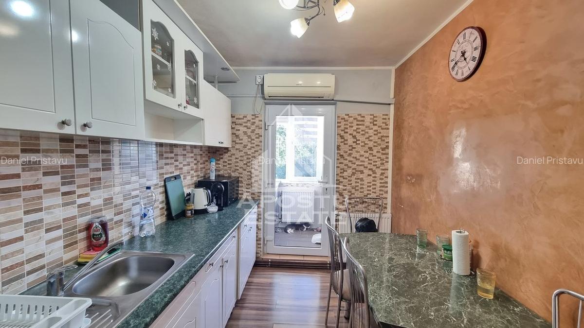 Apartament 3 camere, decomandat, centrala proprie, zona Lipovei - 3