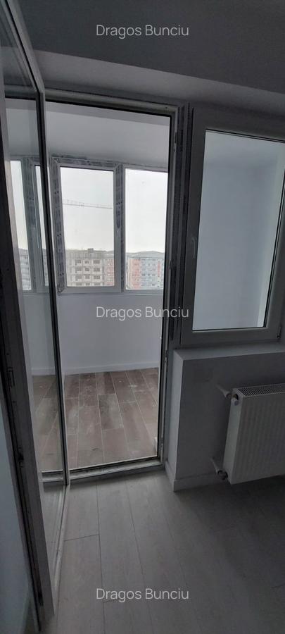 Apartament cu 2 camere decomandat în Apărătorii Patriei - 8
