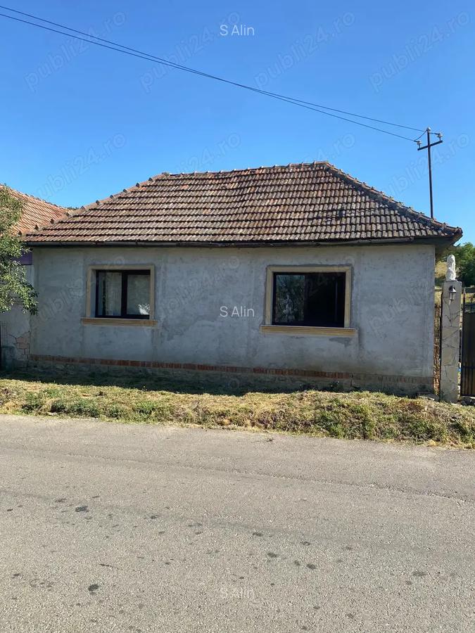 Vand casa cu teren 2430 m2 in Hidiselu de Sus nr.113 la 15 km de Oradea - 1