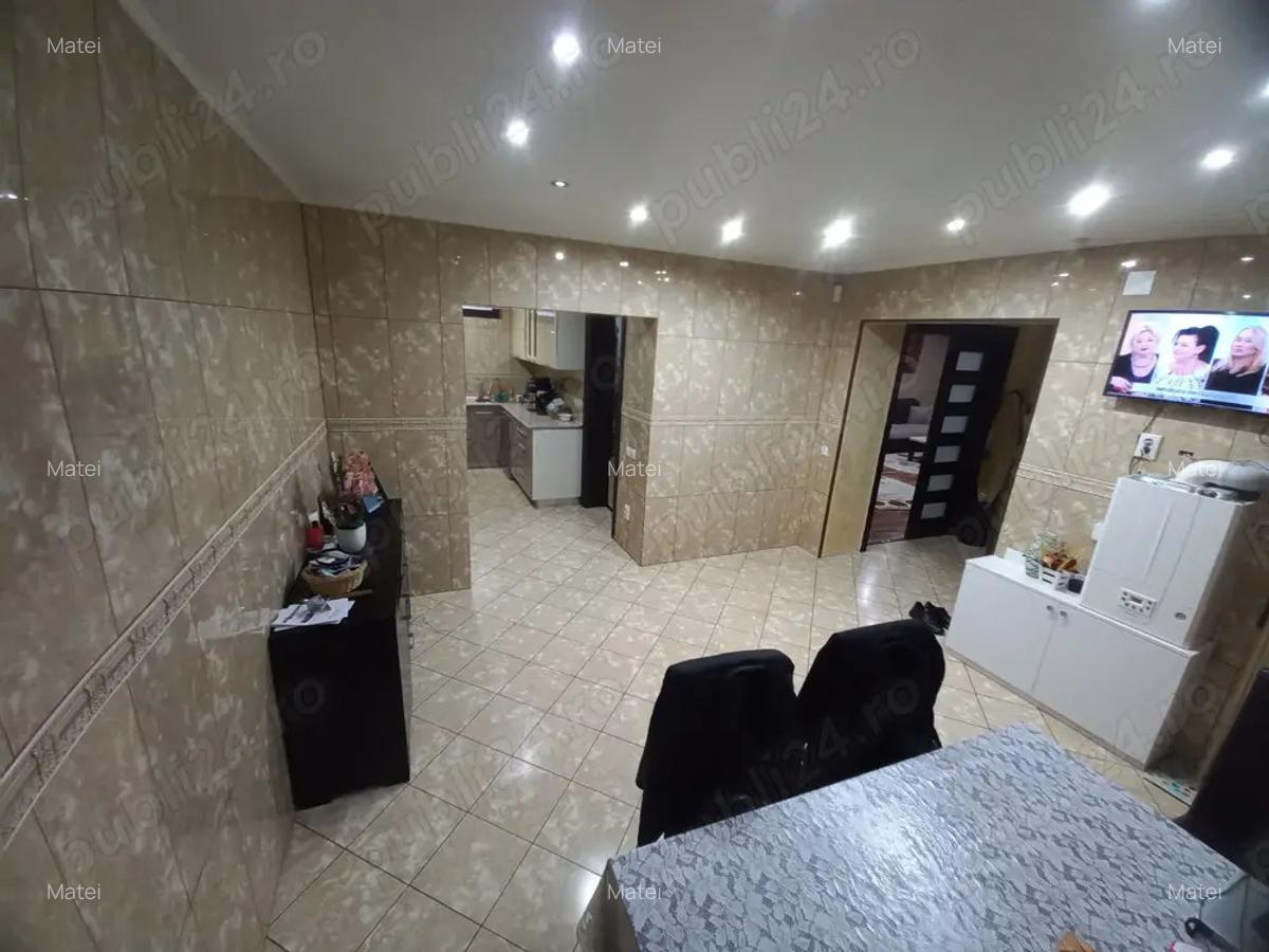 CASA Andronache P+1+M 290 m - 8