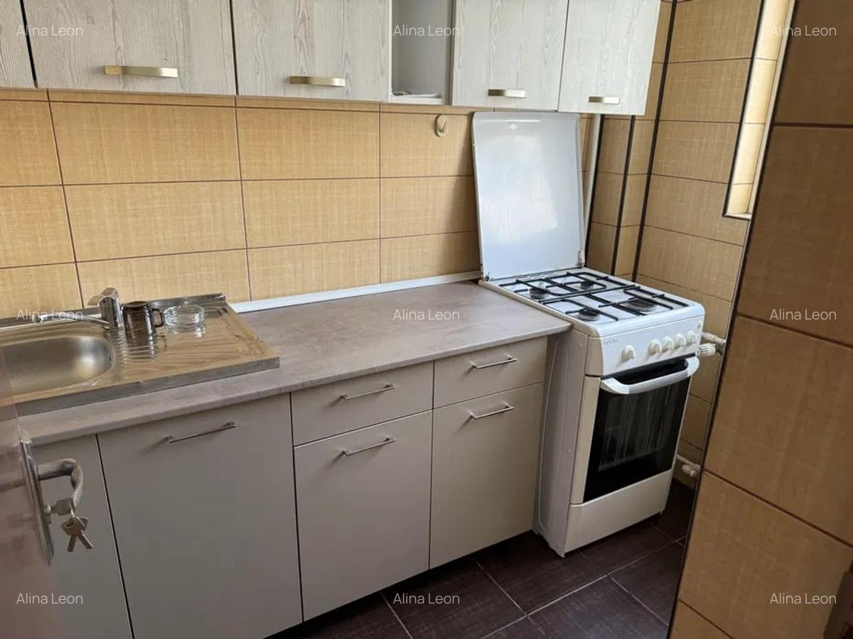 Garsoniera, 33 mp, semidecomandata, metrou aproape, Mihai Bravu - 4