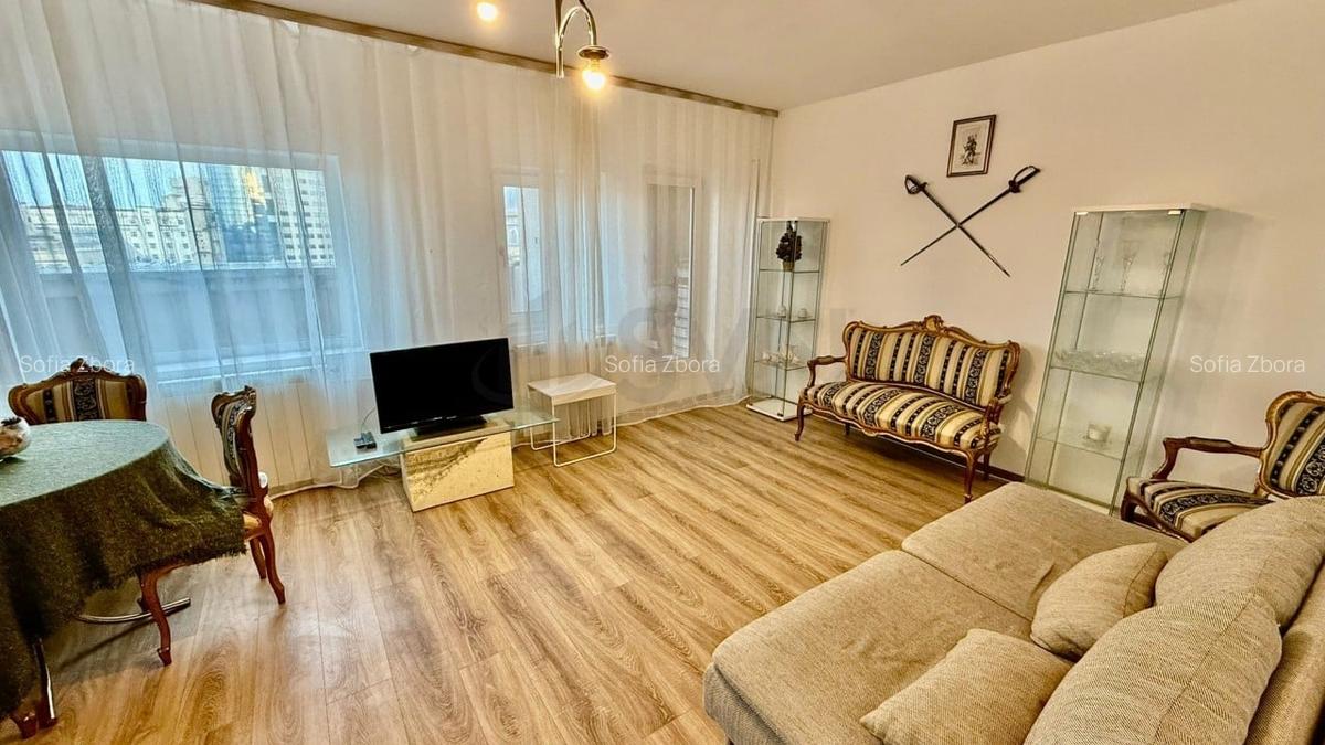 REA1024005 Apartament 3 camere decomandat Unirii - 2