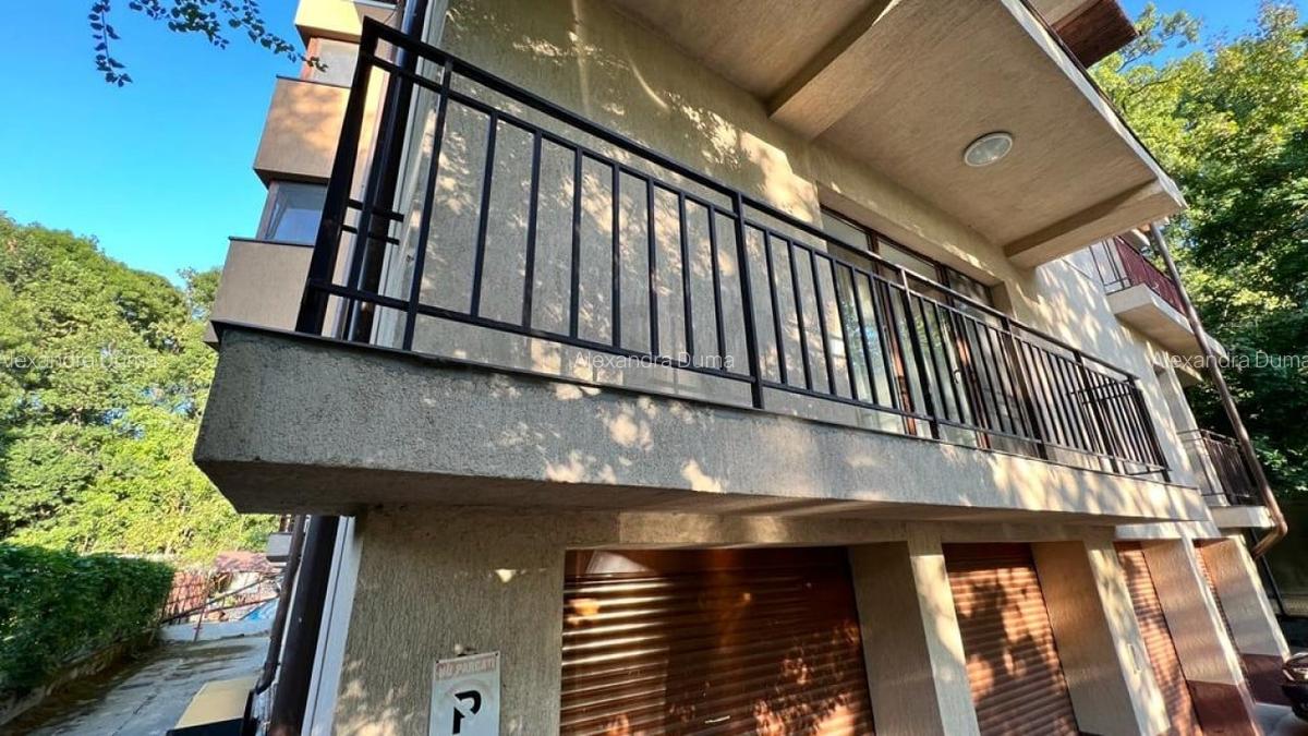 Apartament cu 4 camere decomandat în Băneasa - 15