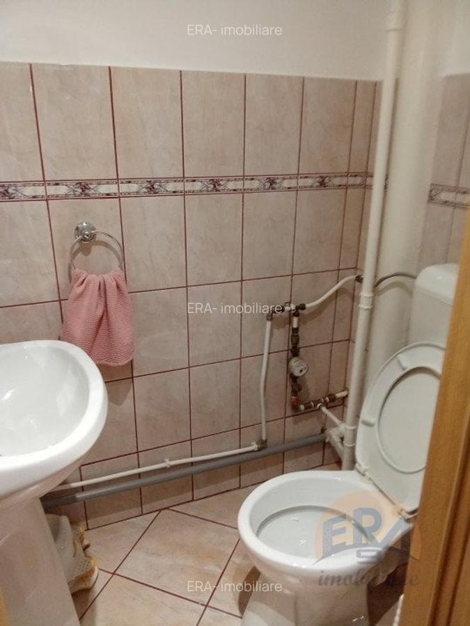 Apartament cu 3 camere decomandat, mobilat în Dacia - 12