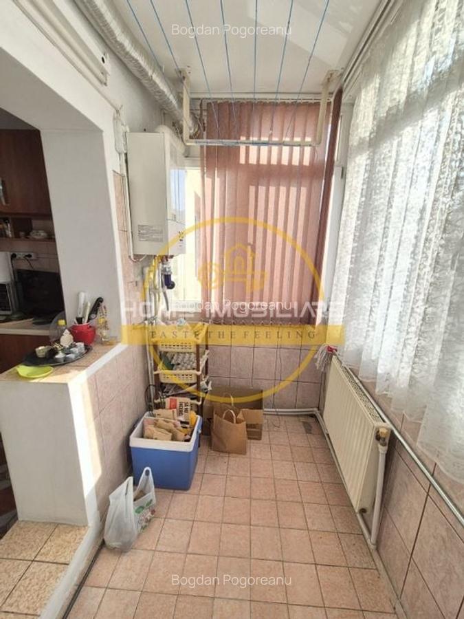 Etaj 2 Apartament 3 Camere Decomandat Pizza Nico - 9