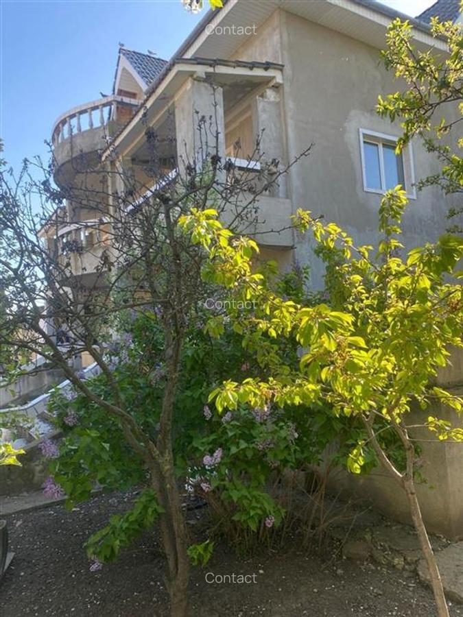Vila P + 1 si  teren atat ptr.bussines cat si ptr locuit Onesti - 1