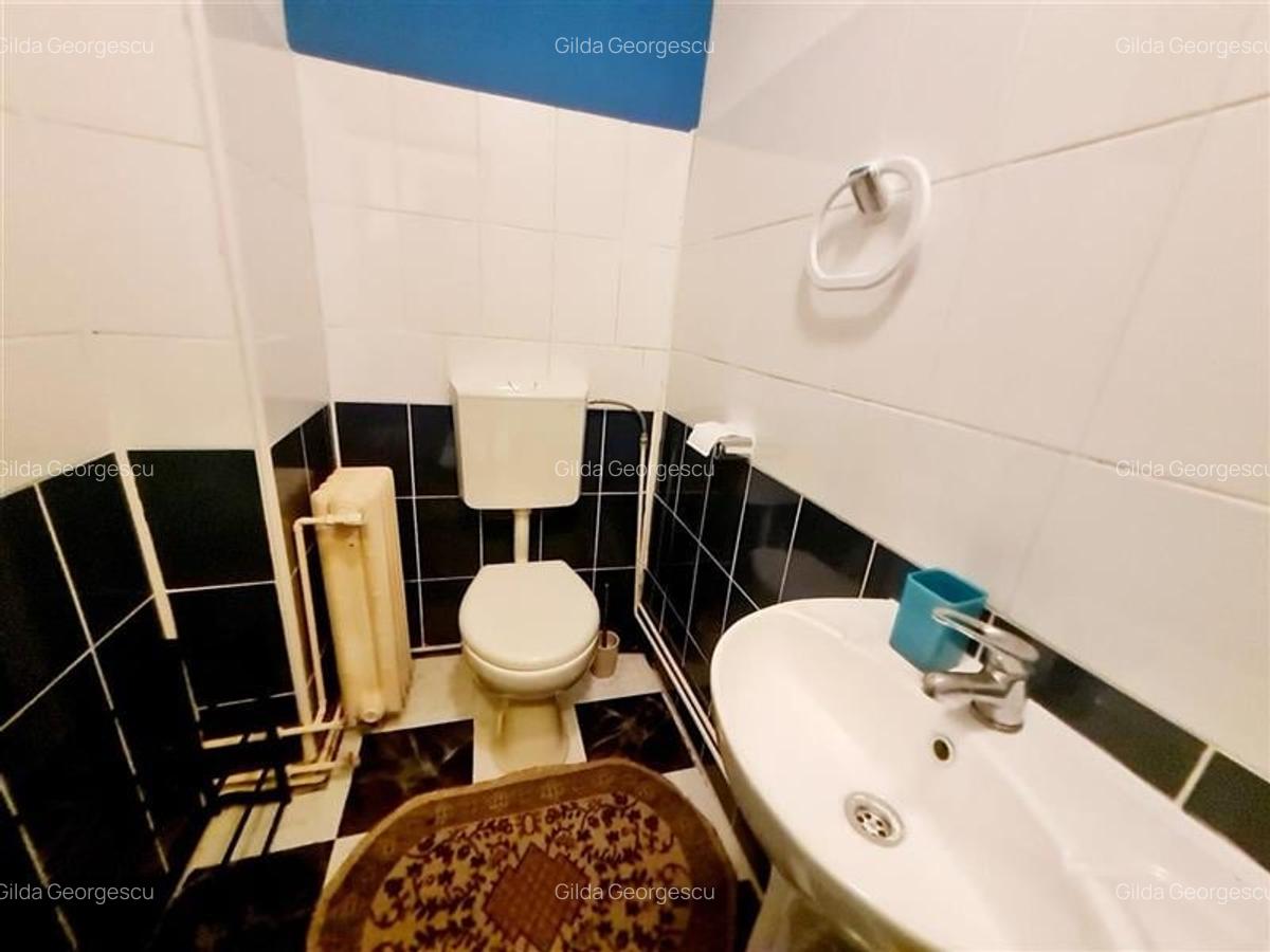 Apartament cu 3 camere semidecomandat în Centrul Civic - 10
