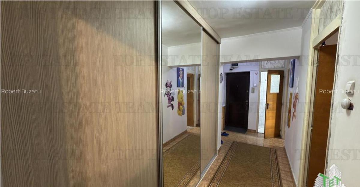 Apartament 3 camere 2 bai bloc 1984 zona metrou 1 Decembrie - 2