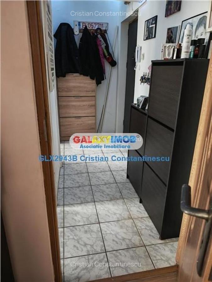 Apartament 3 camere,renovat, Piata Resita, sect 4 - 1