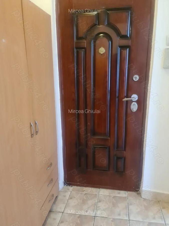 Chirie garsoniera str Slatinei Oradea, in spatele pompierilor - 1