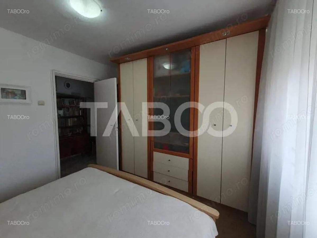 Apartament 3 camere zona 1 Decembrie 65 mp utili + 5 mp balcon - 11