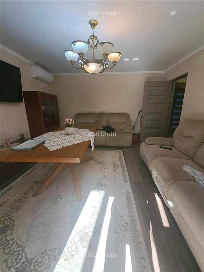 Apartament cu 4 camere decomandat în Rogerius - 15