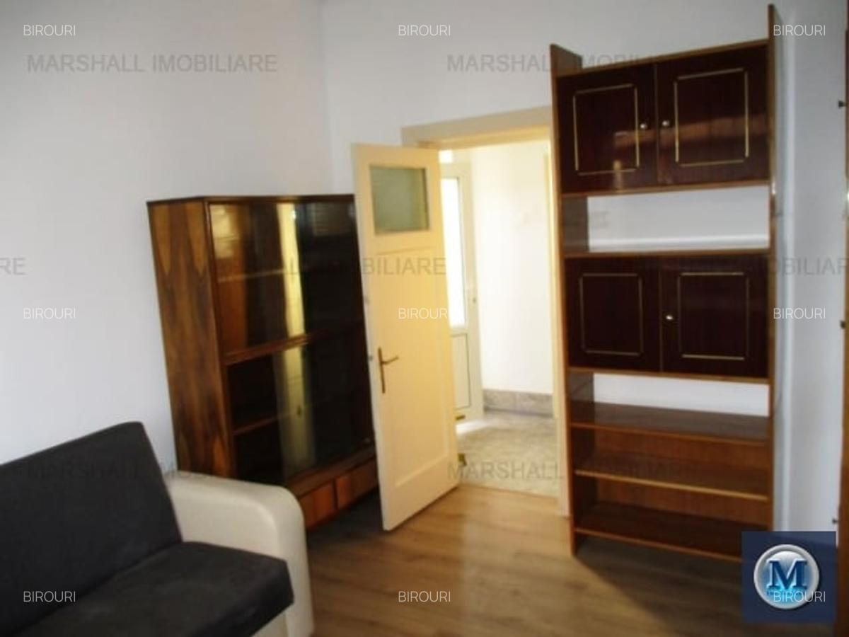 Birou, 180 mp în P-ța Mihai Viteazu - 2