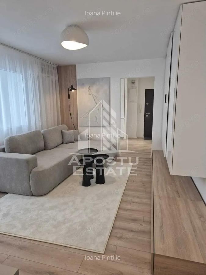 Apartament cu 3 camere, semidecomandat, zona Circumvalatiunii - 1