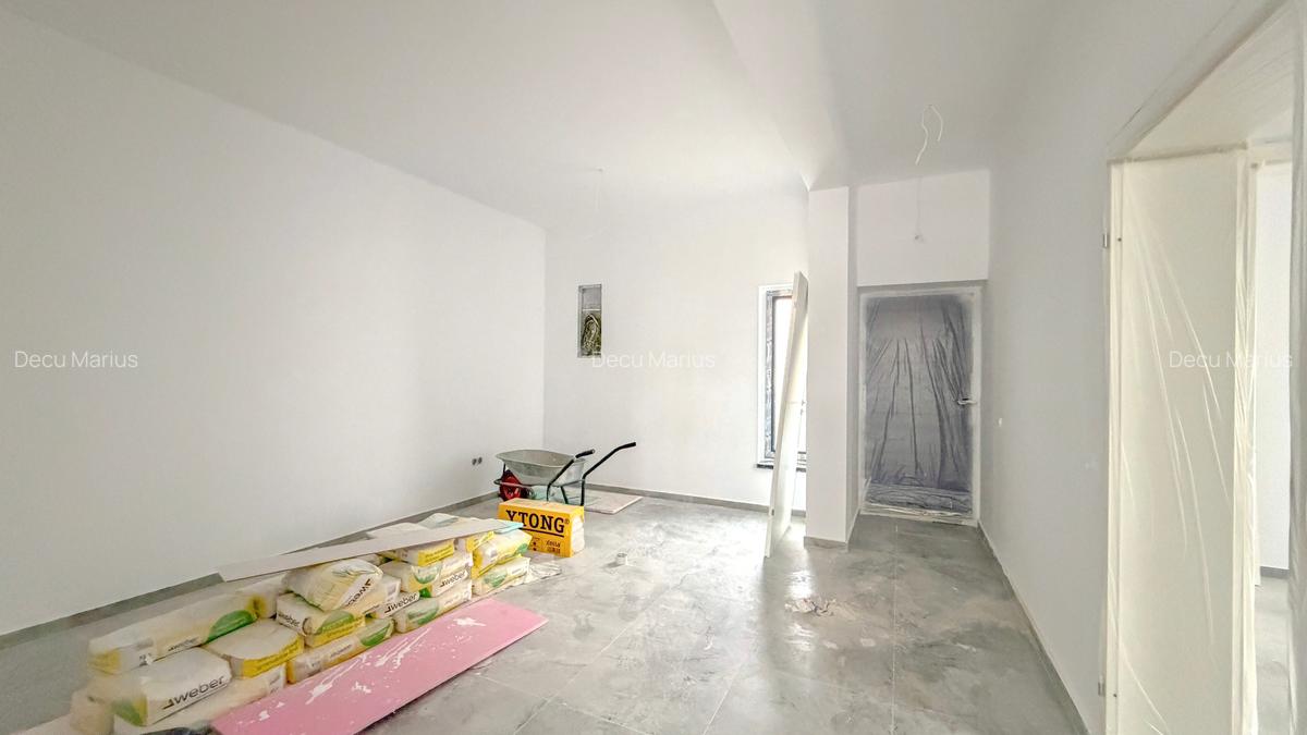 Spatiu comercial, loc de parcare inclus, 186 mp, Sanpetru-Roka Village - 8