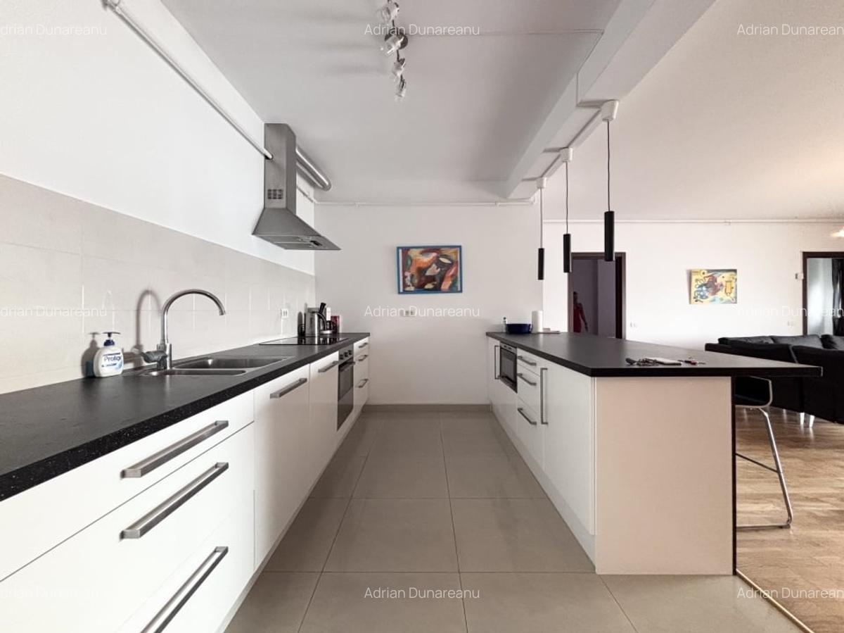 Apartament cu Vedere Frontala catre lac cu terasa si parcare - 9