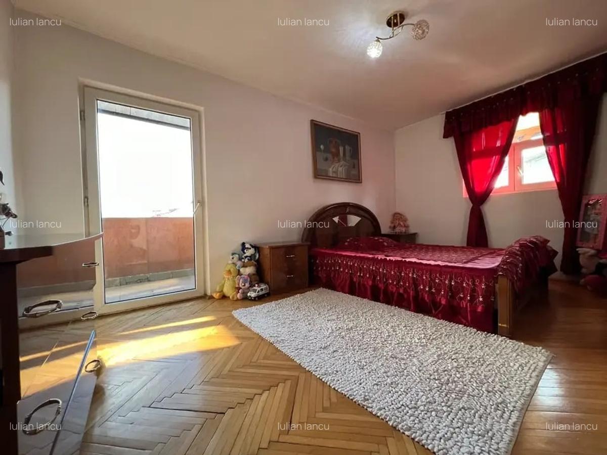 Casa spatioasa, curte generoasa, zona linistita !!! - 9