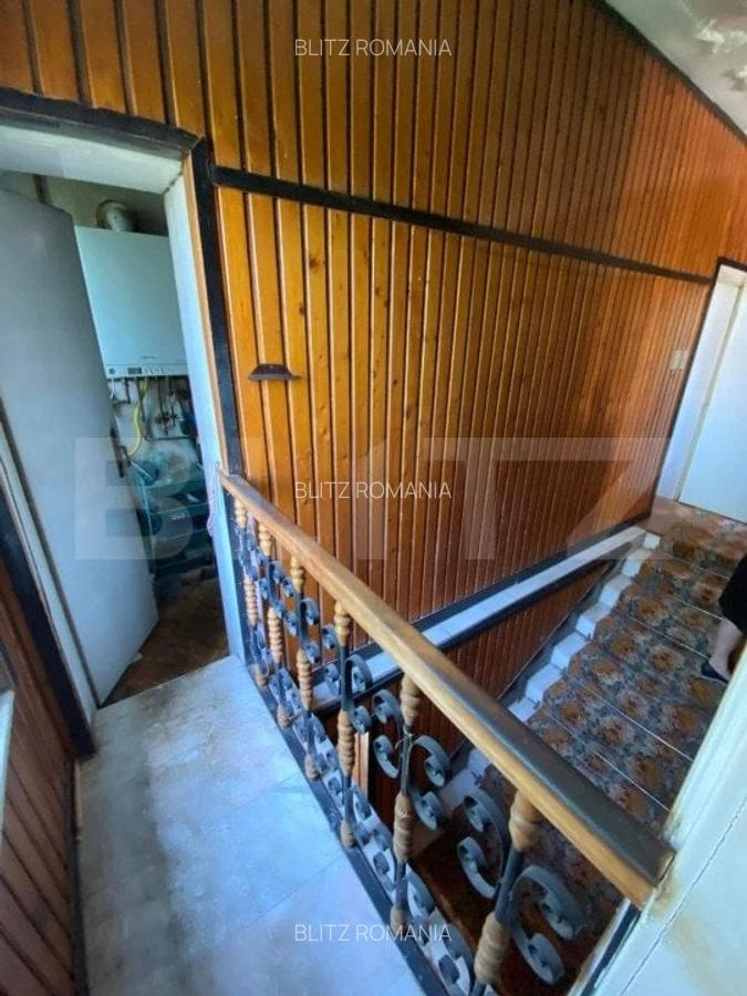 Apartament de 4 camere, decomandat, 212 mp si teren, zona Neptun - 2