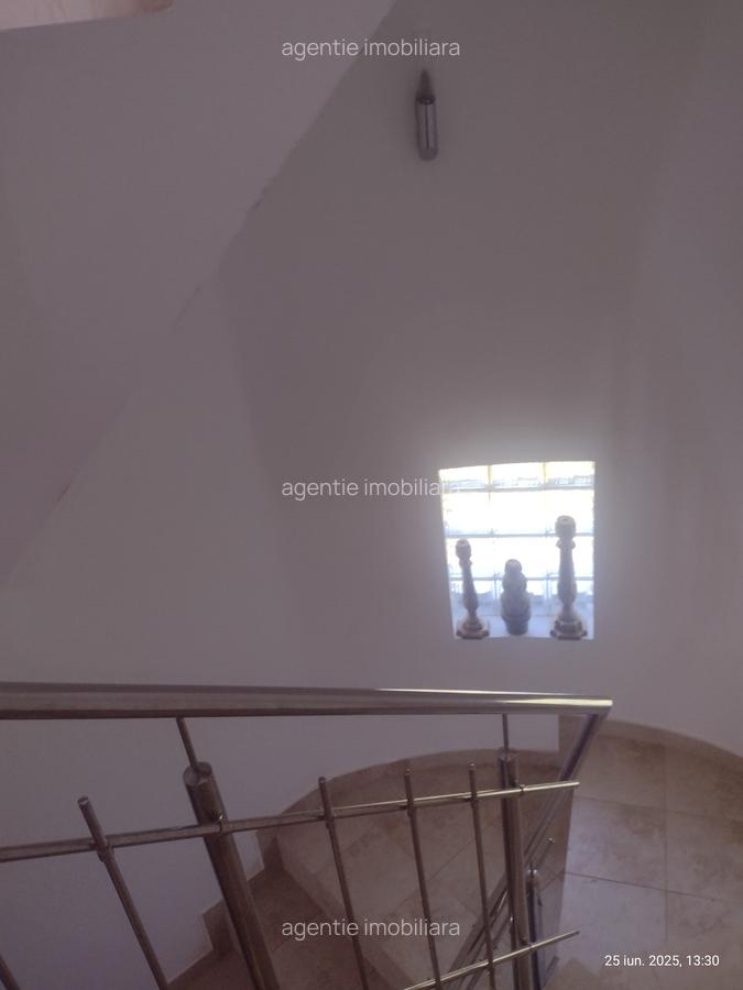 Casă cu 12 camere în Eforie Sud - 6