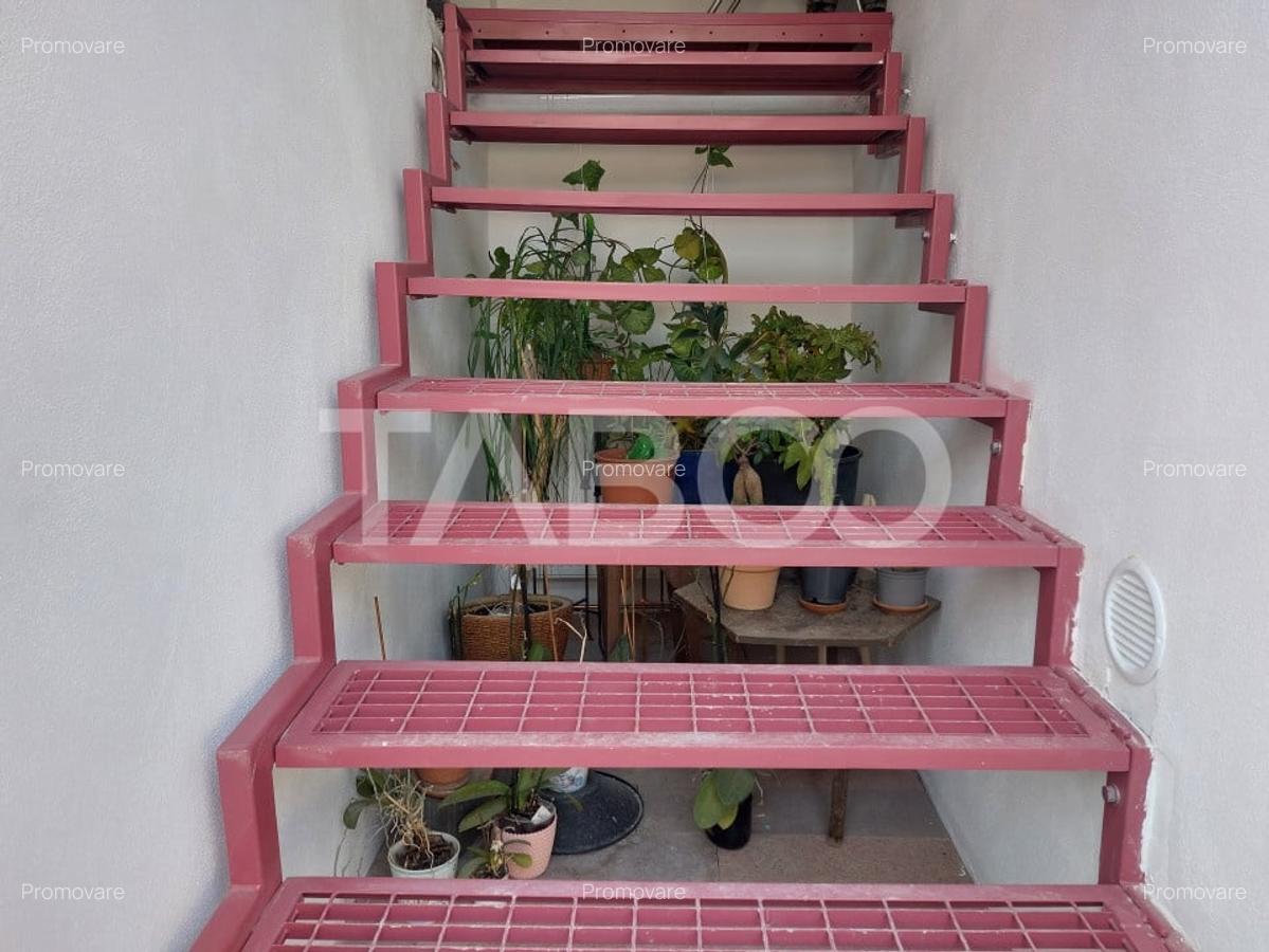 Casa de vanzare care poate fi caminul tau dar si afacerea ta Cisnadie - 31