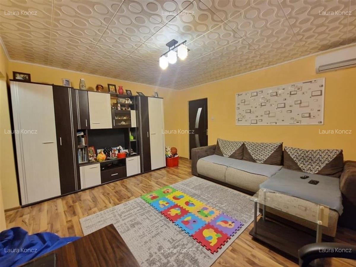 Apartament cu 2 camere semidecomandat în Rogerius - 6