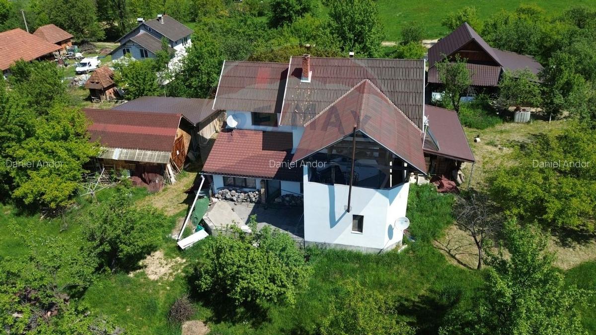 DE VANZARE - Casa P+E+Pod, orientare sudica, Danesti, Maramures - 2