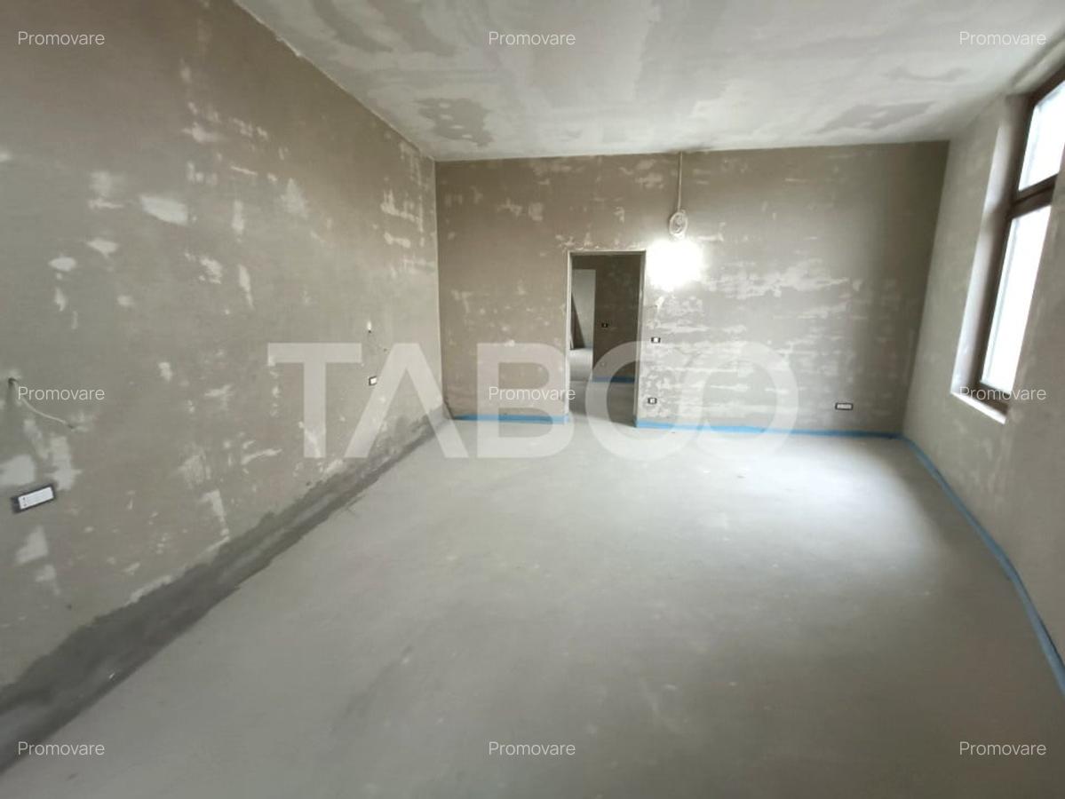 Casa 5 camere 250 mp cu incalzire in pardosea si panouri fotovoltaice - 8
