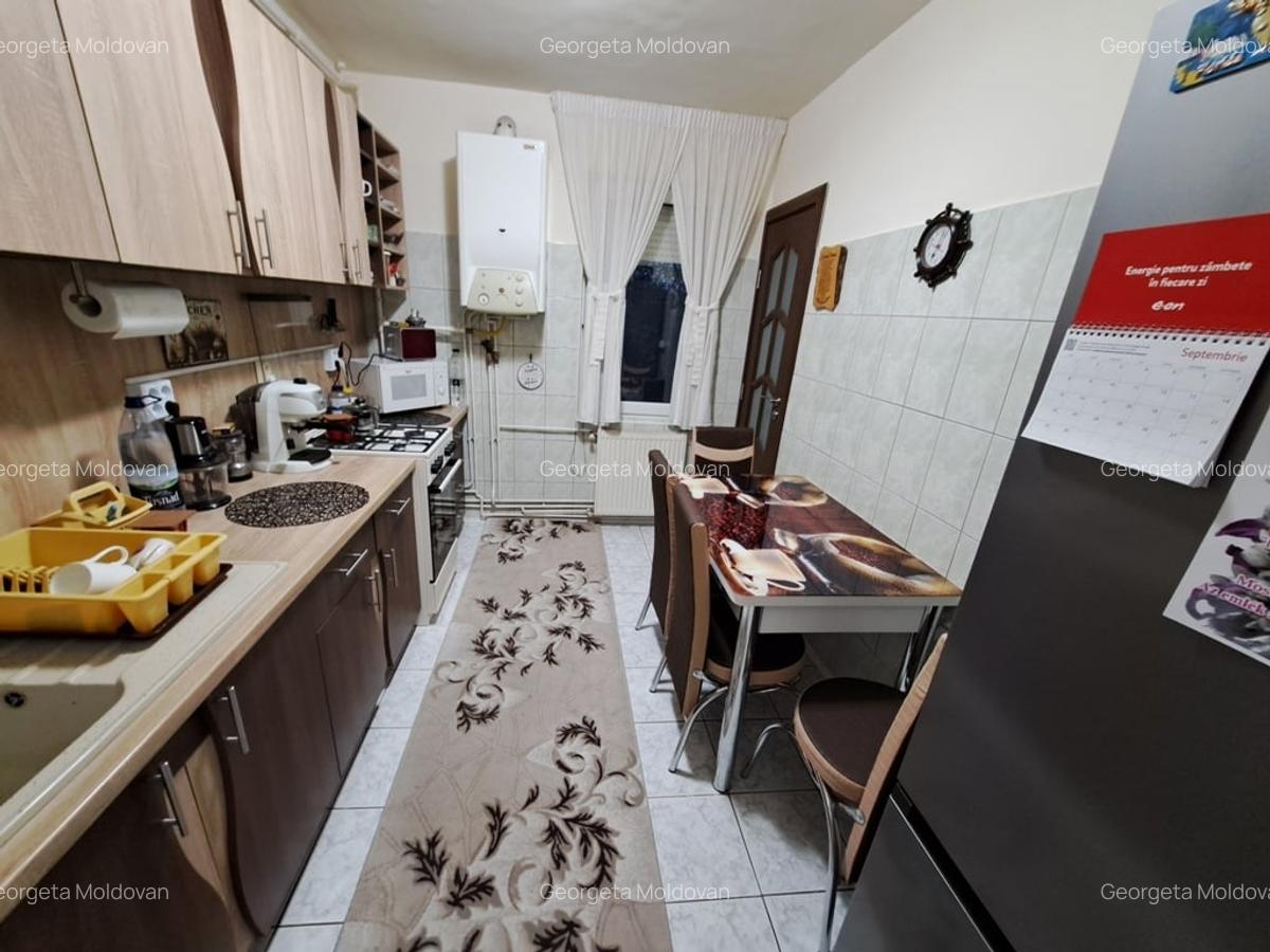Vand sau schimb apartament 2 camere ,Tg. Mures, Unirii - 5