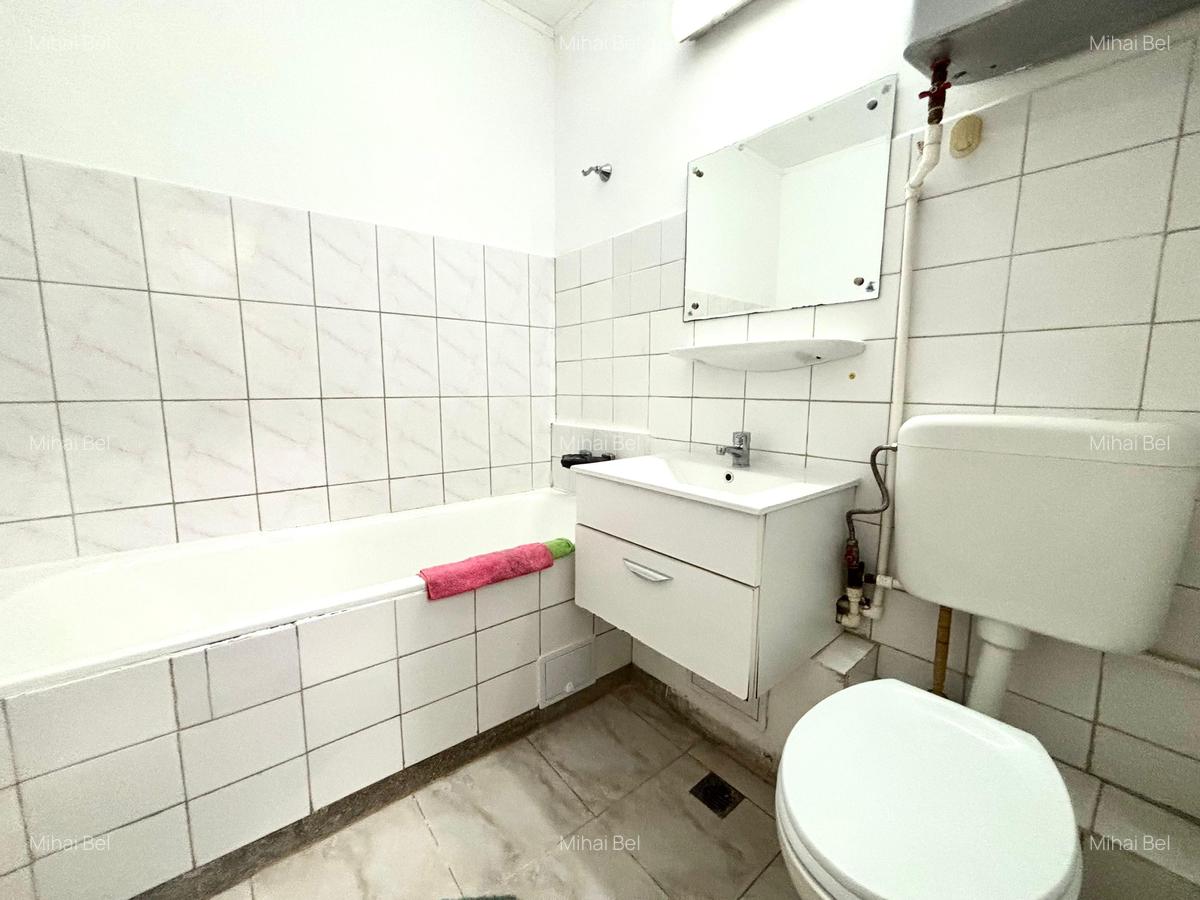 Apartament 3 Camere Calea Calarasi 80 mp - 17