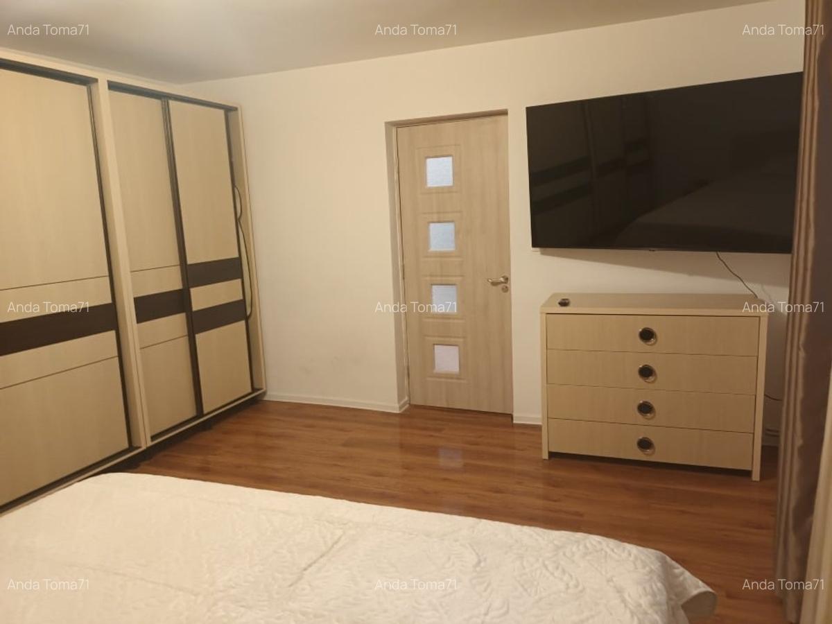 P.F. -Inchiriez Ap.60m2 - zona Nicolina , Loc Parcare - 5