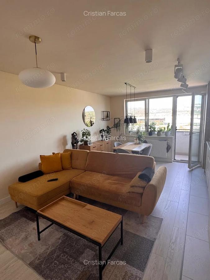 Inchiriez apartament 3 camere situat pe Str. Rodnei - 1 Inchiriez apartament 3 camere situat pe Str. Rodnei - 1