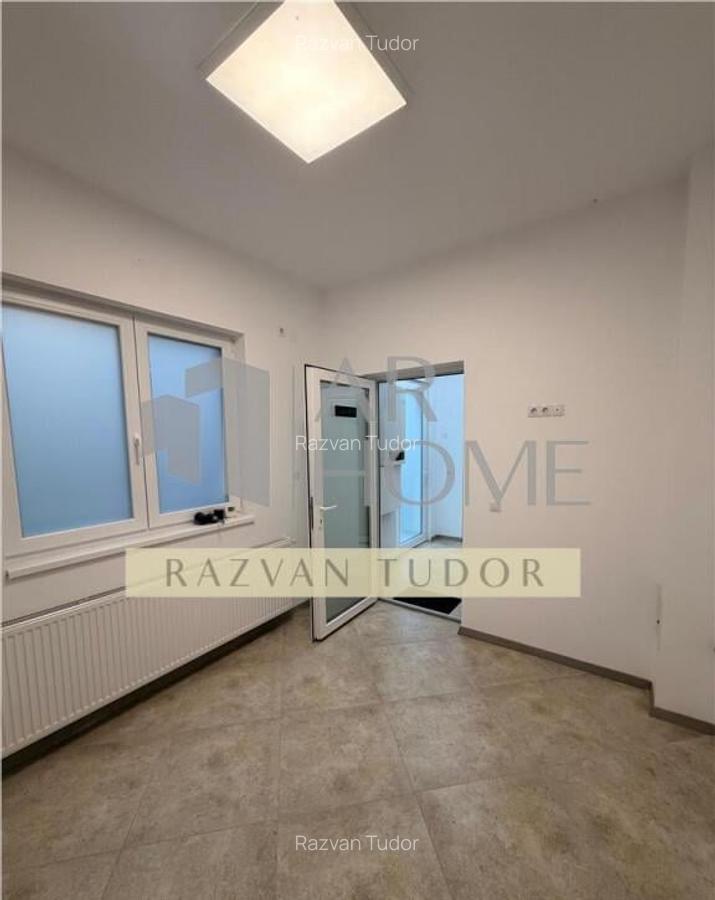 Spatiu comercial cu parcare proprie , Ploiesti, ultracentral - 1