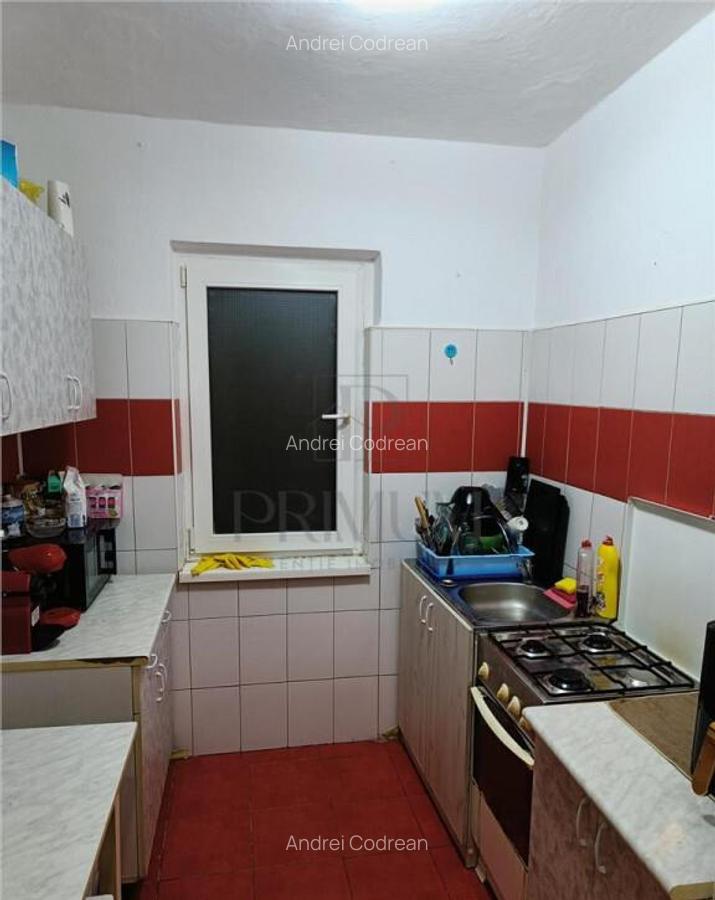 Gheorghe Lazar - 2 Camere - Etaj intermediar cu LIFT - Bloc - 7