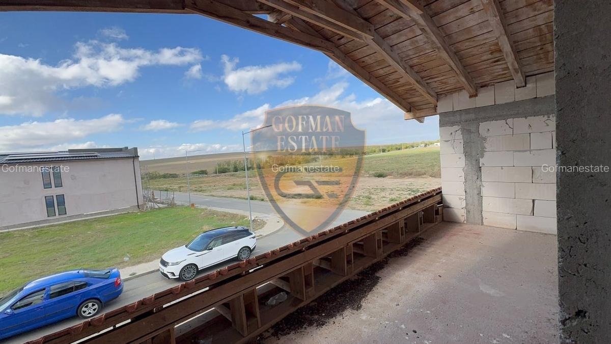Casa 4 camere, P+M , Valul lui Traian, la gri teren 337 mp, garaj - 18