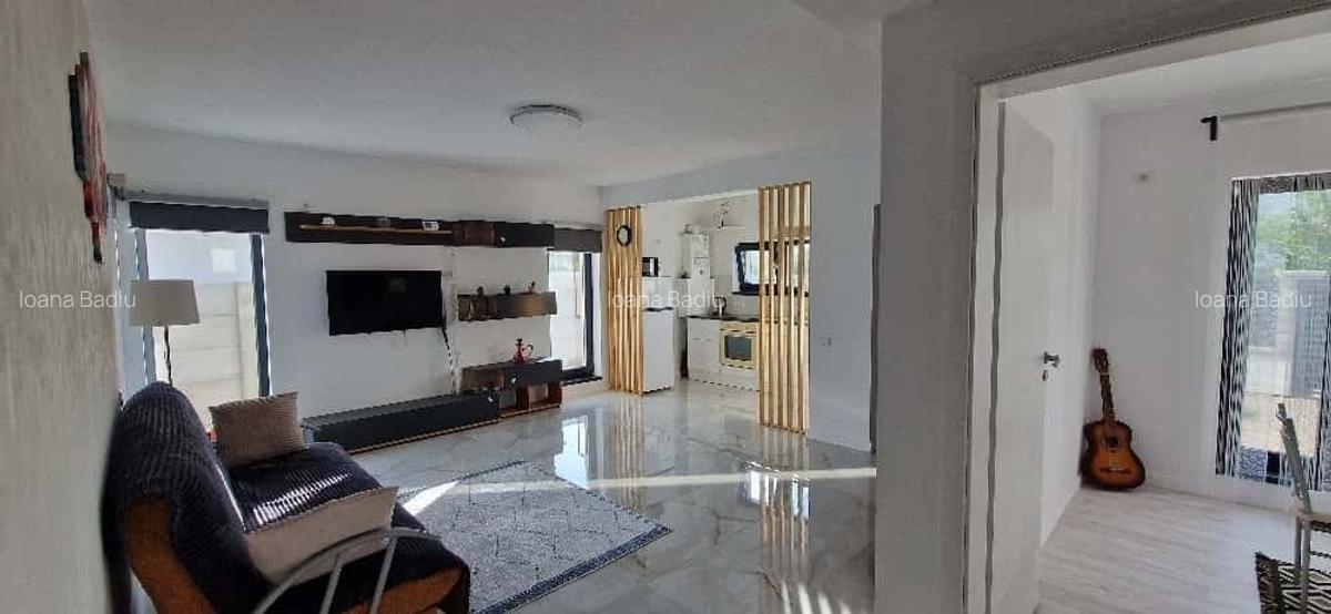 Casa de inchiriat-4 camere-2 bai-teren 350 mp - 8
