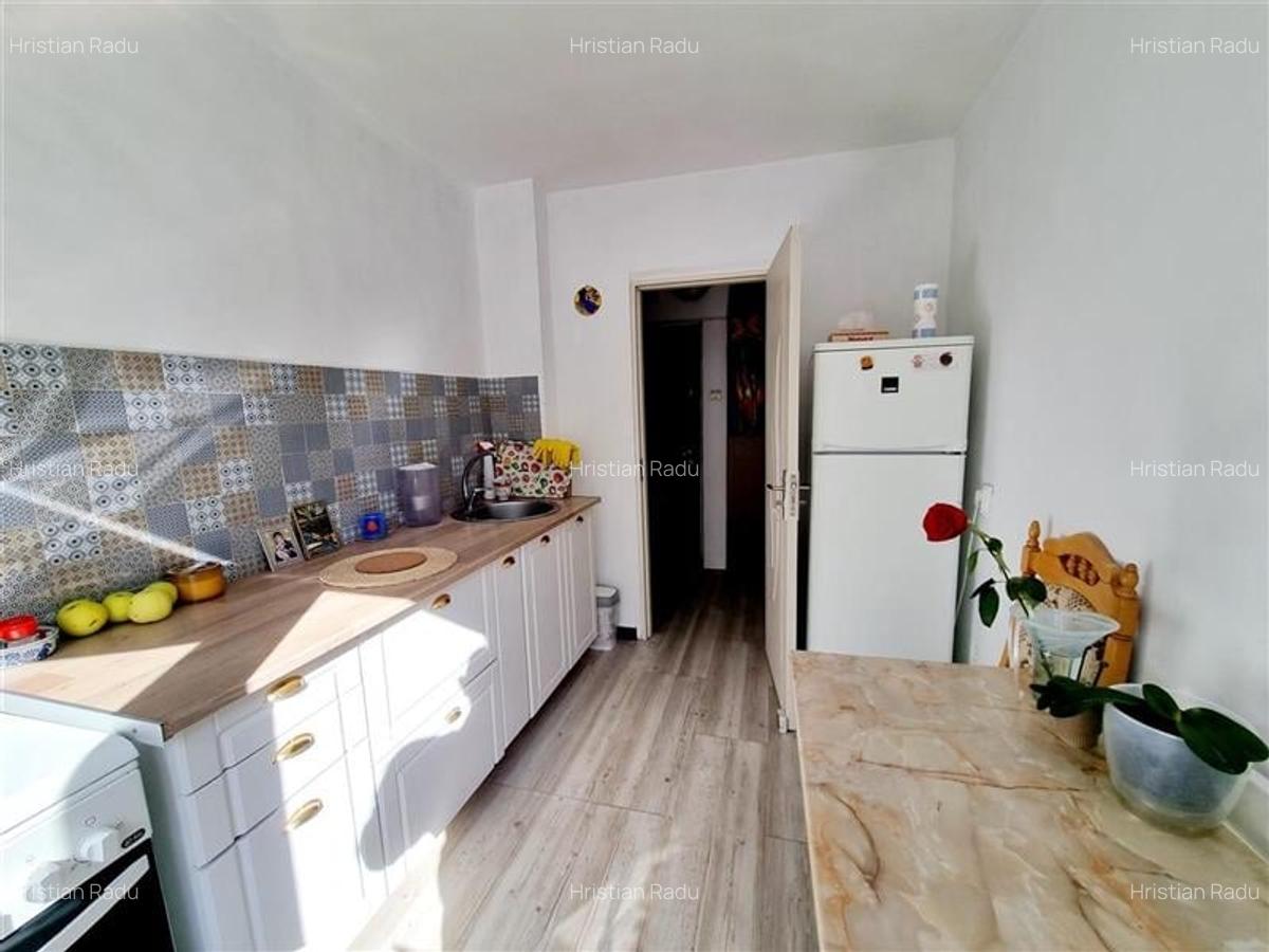 AP.2 CAMERE ET.3/4 MOBILAT UTILAT SECTOR 1 PAJURA - 15