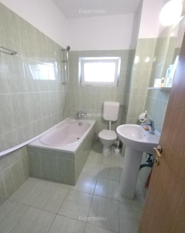 INCHIRIEZ apartament 2 camere ,constructie noua, zona Strand II - 6