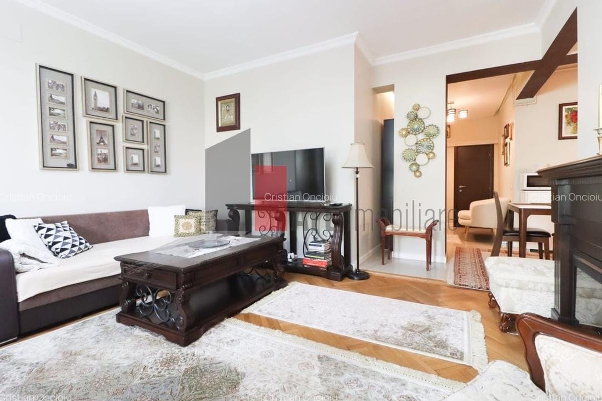 Apartament cu 3 camere semidecomandat în Universitate - 9