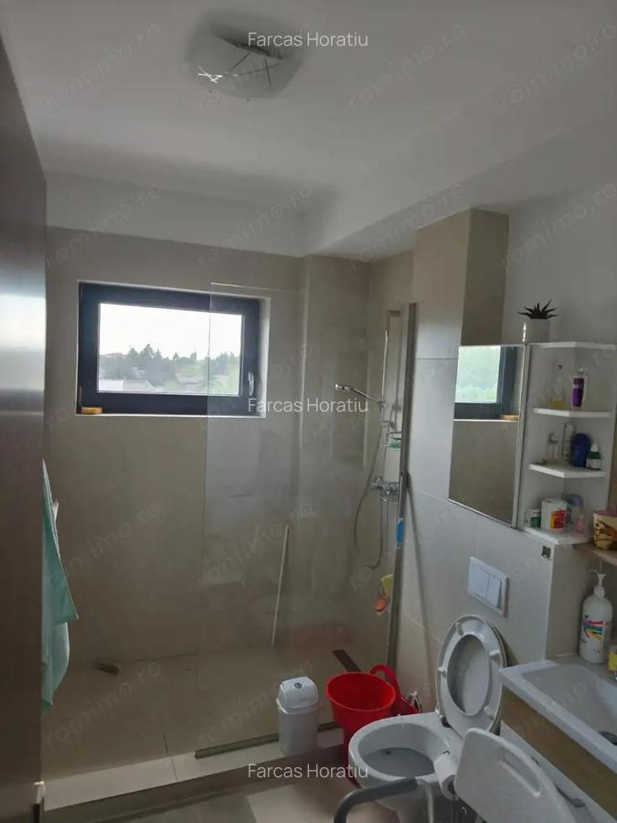 Spre vanzare, apartament cu o camera, la 10 minute de centrul orasului - 5