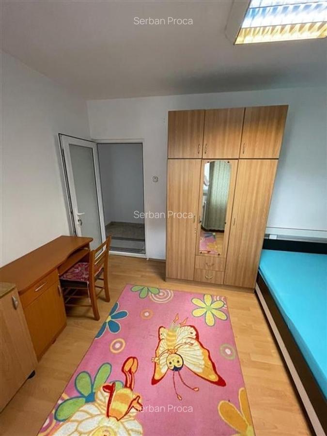Apartament cu 3 camere decomandat în Gară - 2