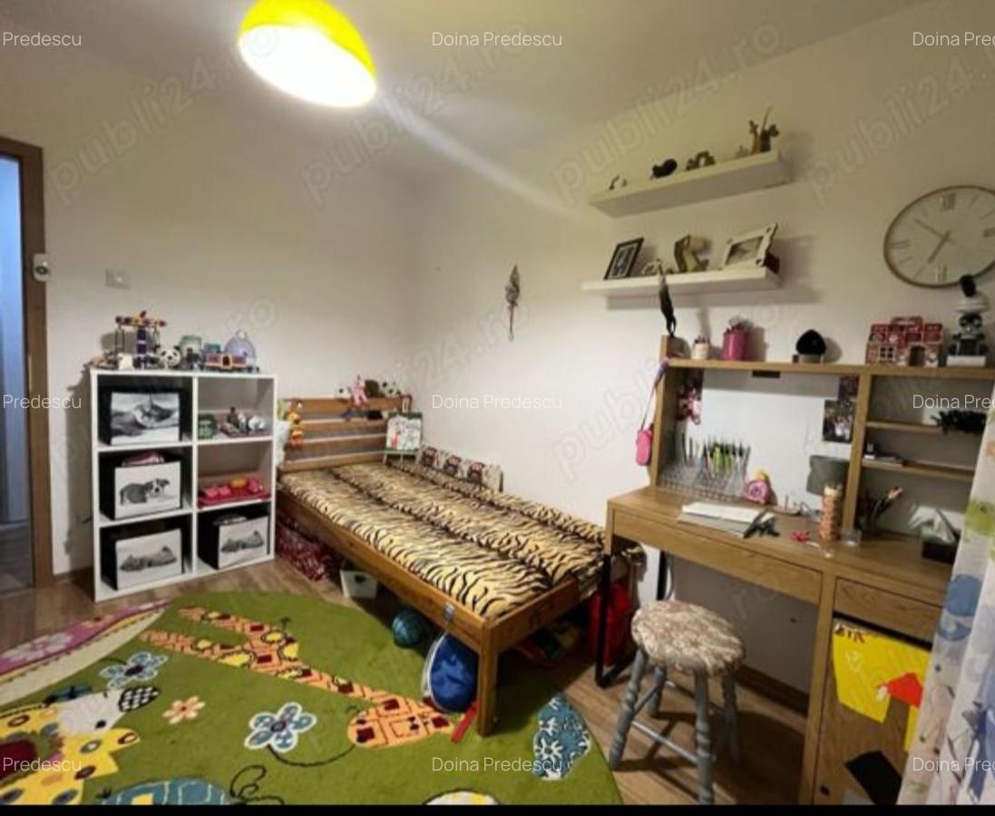 Apartament cu 3 camere decomandat în Plăvăț II - 4