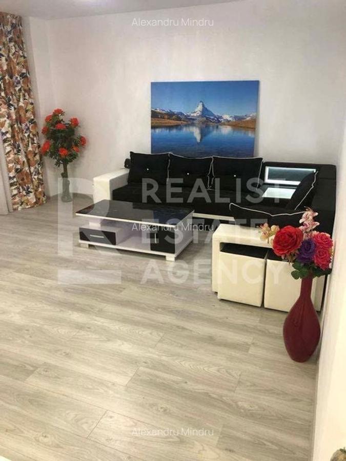 Vânzare, apartament cu 3 camere în zona Militari Residence - 1