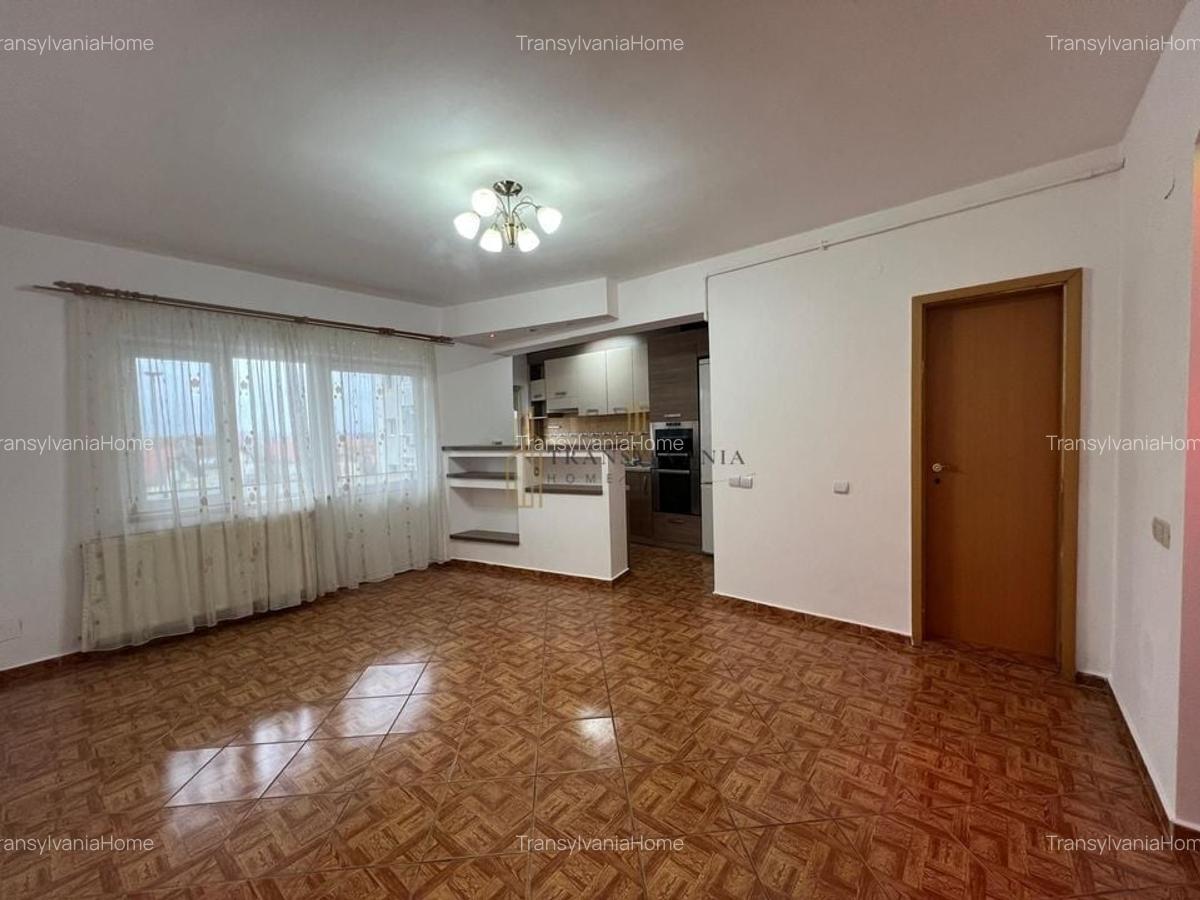 Apartament 4 camere, zona linistita - 1