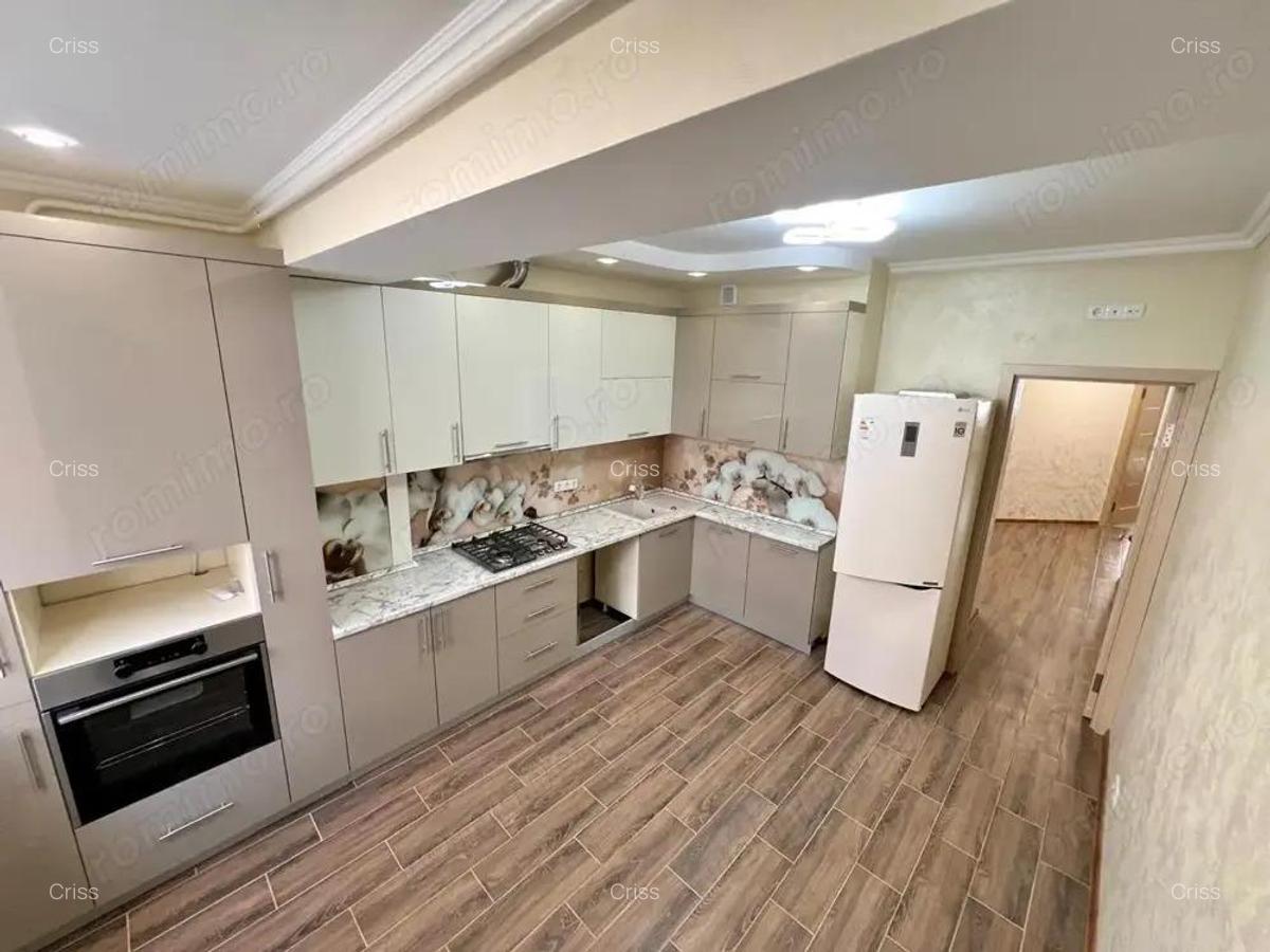 Apartament de vanzare cu 2 camere in zona Titan - 3