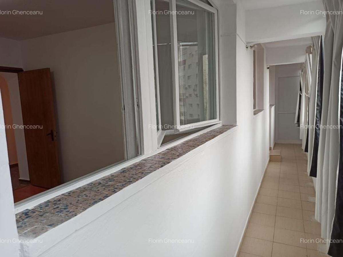 3cam.dec-1baie-disponibil imediat/Bvd Brancoveanu 130-132,sector 4 - 28