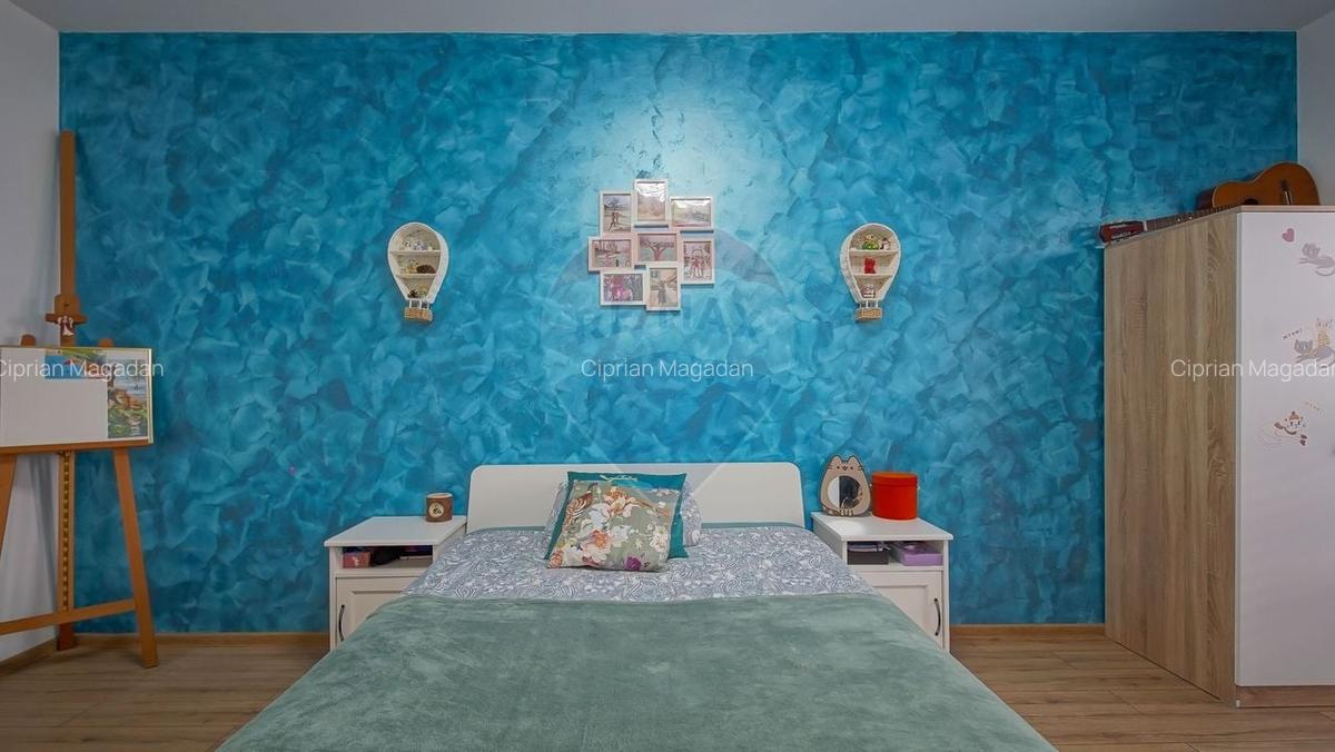 Casa individuala de vanzare in Harman - moderna, spatioasa si complet - 24