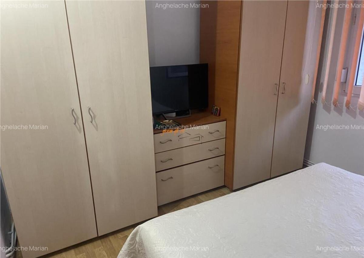 Apartament 3 camere , zona cartier Sud ,et 2/4 , decomandat - 5