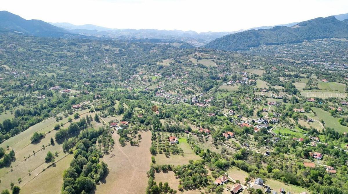 Teren intravilan, priveliste deosebita - 34